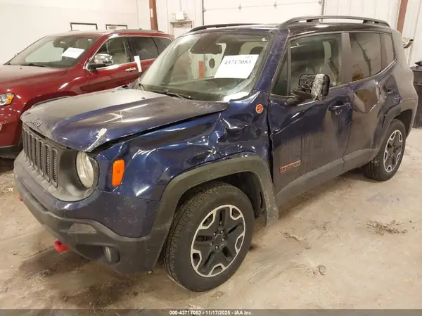 ZACCJBCT0GPC69633 2016 JEEP RENEGADE - Image 2