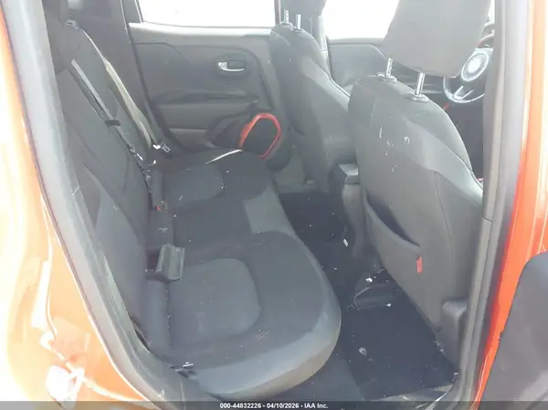 ZACCJBCT0GPC70927 2016 JEEP RENEGADE - Image 8