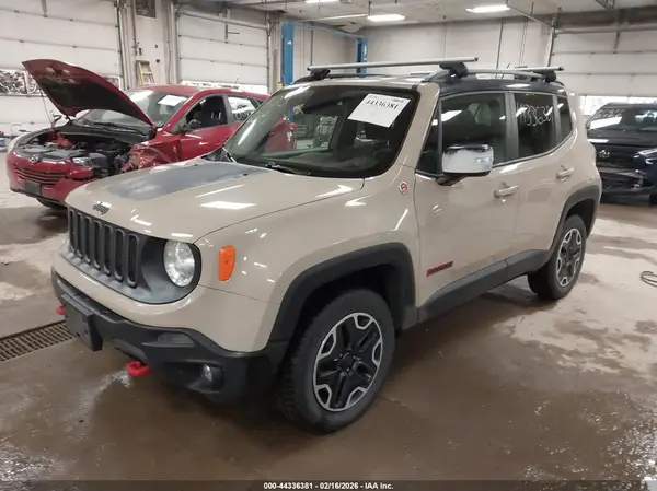ZACCJBCT0GPC81376 2016 JEEP RENEGADE - Image 2
