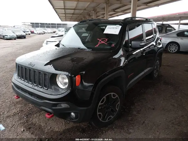 ZACCJBCT0GPC84942 2016 JEEP RENEGADE - Image 2