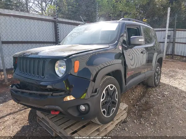 ZACCJBCT0GPD01285 2016 JEEP RENEGADE - Image 2