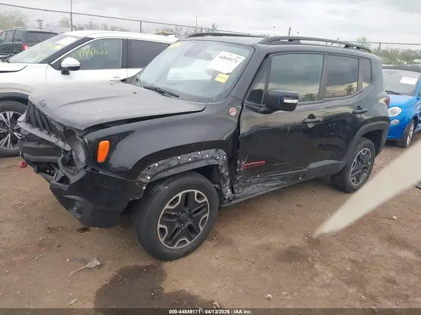 ZACCJBCT0GPD19169 2016 JEEP RENEGADE - Image 2
