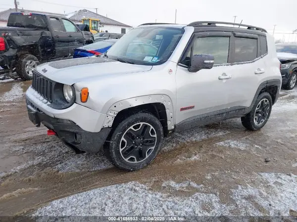 ZACCJBCT0GPD27045 2016 JEEP RENEGADE - Image 2