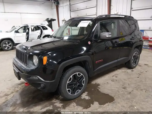 ZACCJBCT0GPD33671 2016 JEEP RENEGADE - Image 2