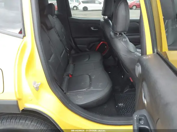 ZACCJBCT0GPD45075 2016 JEEP RENEGADE - Image 8