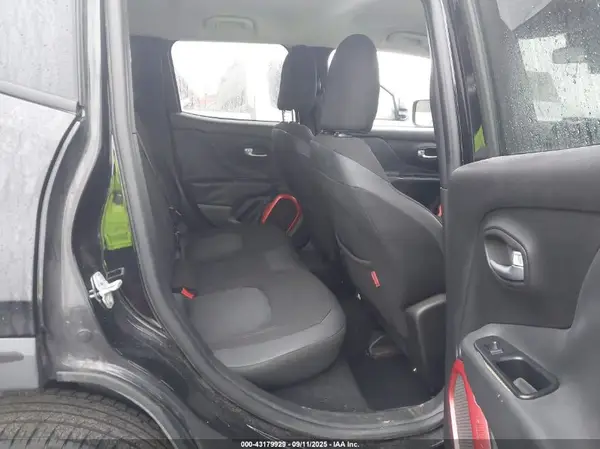 ZACCJBCT0GPD66167 2016 JEEP RENEGADE - Image 8