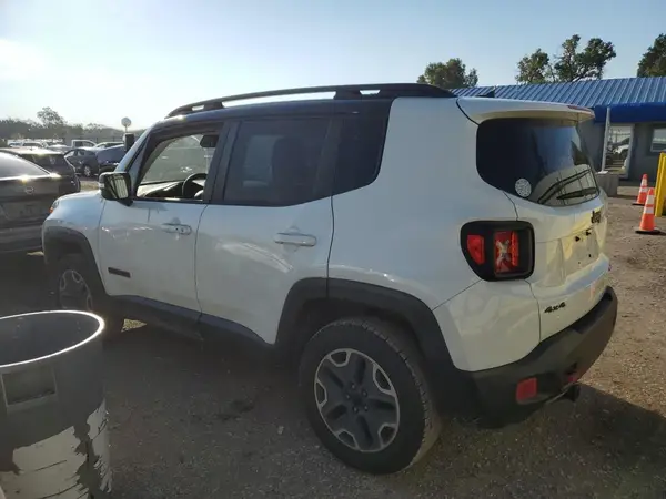 ZACCJBCT0GPD66198 2016 JEEP RENEGADE - Image 2