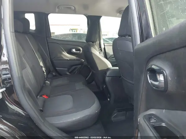 ZACCJBCT0GPD67335 2016 JEEP RENEGADE - Image 8