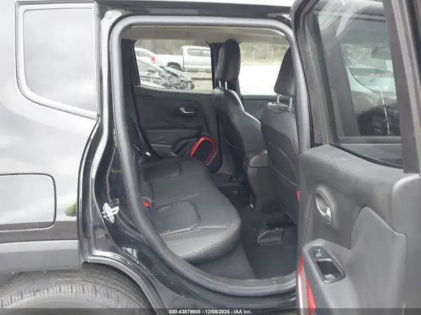ZACCJBCT0GPD78254 2016 JEEP RENEGADE - Image 8