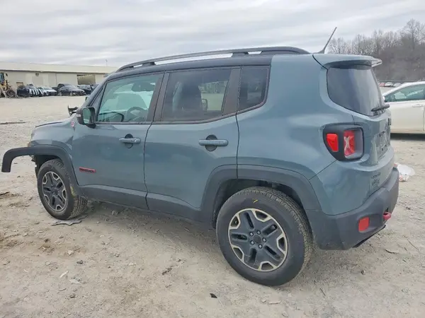 ZACCJBCT0GPE21636 2016 JEEP RENEGADE - Image 2