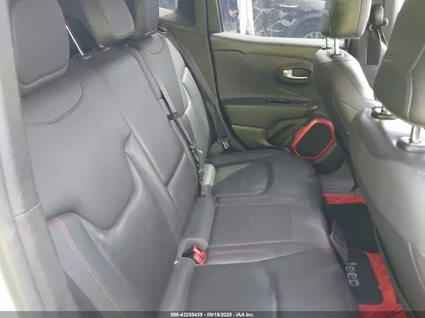 ZACCJBCT0GPE26111 2016 JEEP RENEGADE - Image 8