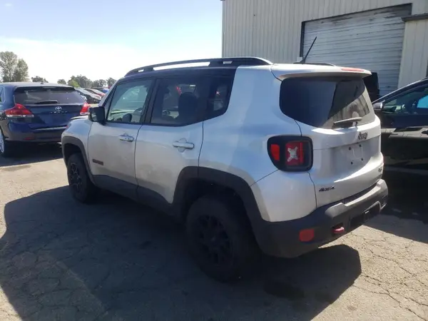 ZACCJBCT0GPE31406 2016 JEEP RENEGADE - Image 2
