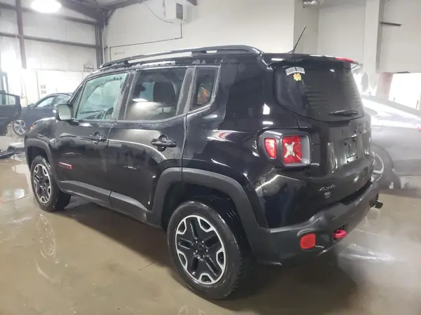 ZACCJBCT0GPE33169 2016 JEEP RENEGADE - Image 2