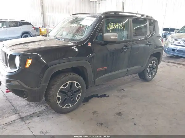 ZACCJBCT0GPE36248 2016 JEEP RENEGADE - Image 2