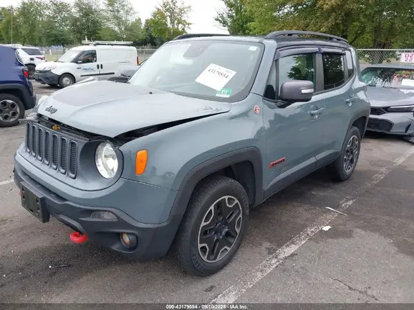 ZACCJBCT1GPC61864 2016 JEEP RENEGADE - Image 2