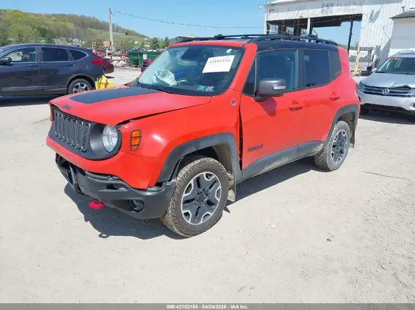 ZACCJBCT1GPC81886 2016 JEEP RENEGADE - Image 2