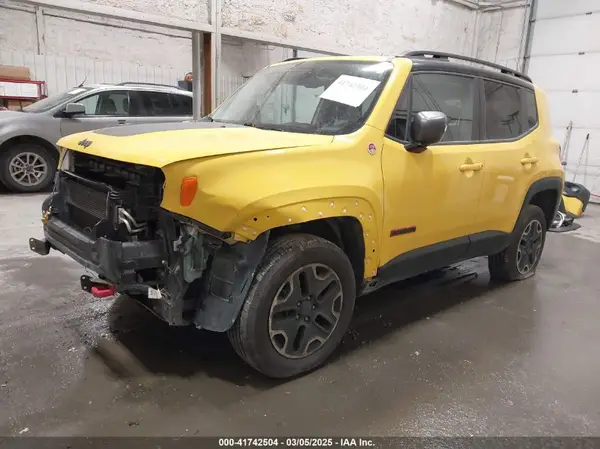 ZACCJBCT1GPD01988 2016 JEEP RENEGADE - Image 2