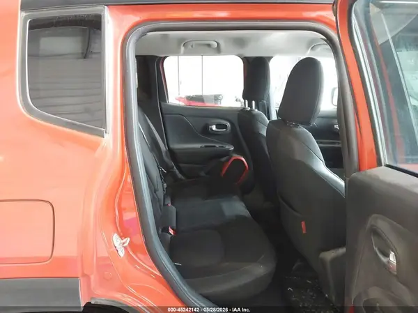ZACCJBCT1GPD02526 2016 JEEP RENEGADE - Image 8