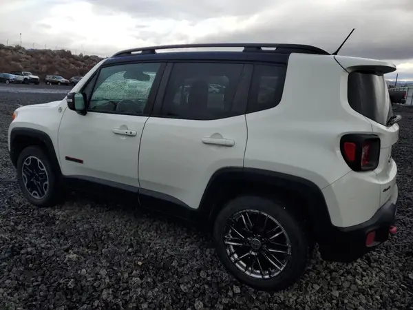 ZACCJBCT1GPD13803 2016 JEEP RENEGADE - Image 2