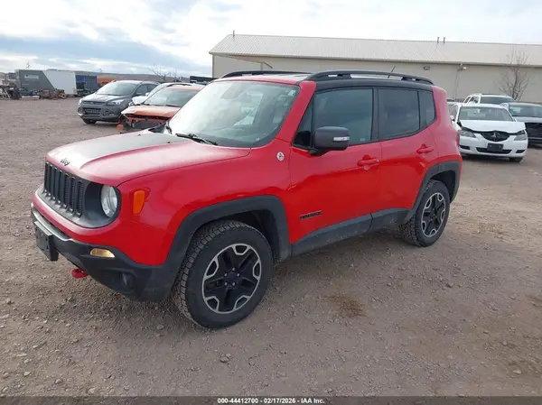 ZACCJBCT1GPD32884 2016 JEEP RENEGADE - Image 2