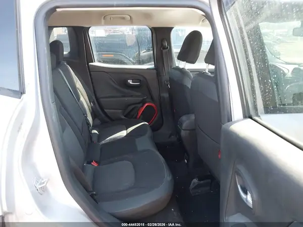 ZACCJBCT1GPD34621 2016 JEEP RENEGADE - Image 8