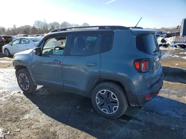 ZACCJBCT1GPD39169 2016 JEEP RENEGADE - Image 2