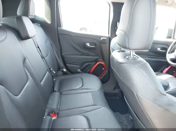 ZACCJBCT1GPD40466 2016 JEEP RENEGADE - Image 8