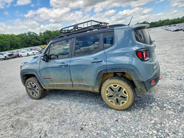 ZACCJBCT1GPD48048 2016 JEEP RENEGADE - Image 2