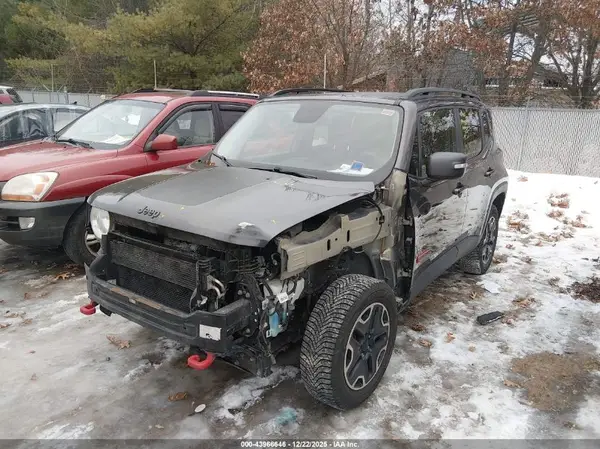 ZACCJBCT1GPD83432 2016 JEEP RENEGADE - Image 2