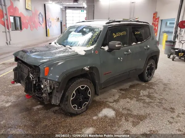 ZACCJBCT1GPE10158 2016 JEEP RENEGADE - Image 2