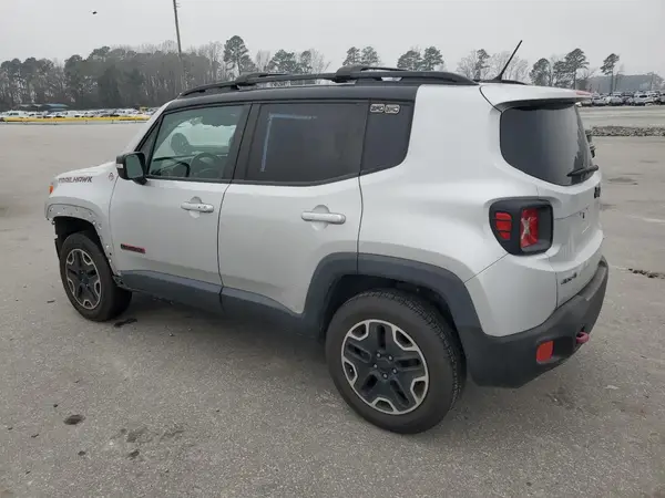ZACCJBCT1GPE14890 2016 JEEP RENEGADE - Image 2