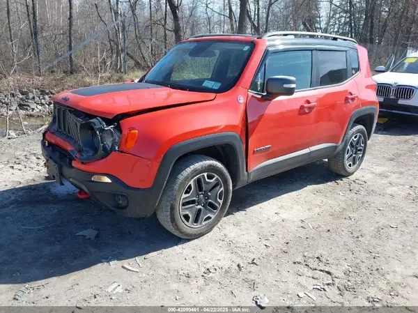 ZACCJBCT1GPE28594 2016 JEEP RENEGADE - Image 2