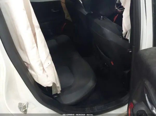 ZACCJBCT2GPC47665 2016 JEEP RENEGADE - Image 8
