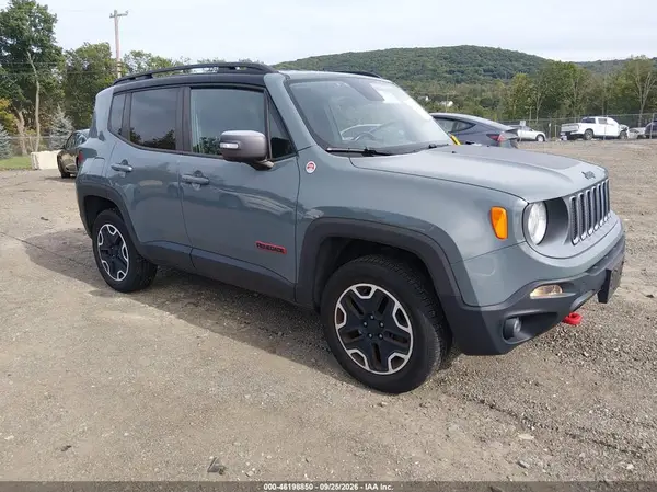 ZACCJBCT2GPC50727 2016 JEEP RENEGADE - Image 1