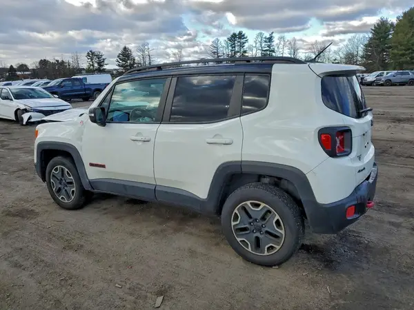 ZACCJBCT2GPC74462 2016 JEEP RENEGADE - Image 2