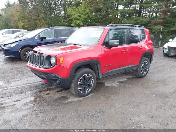 ZACCJBCT2GPC75823 2016 JEEP RENEGADE - Image 2
