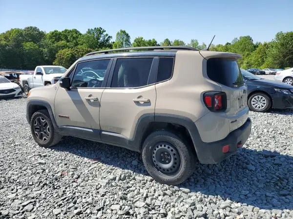 ZACCJBCT2GPC76275 2016 JEEP RENEGADE - Image 2