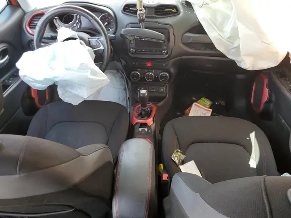 ZACCJBCT2GPC81752 2016 JEEP RENEGADE - Image 8
