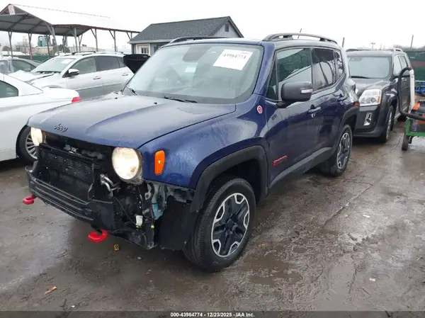 ZACCJBCT2GPC93223 2016 JEEP RENEGADE - Image 2