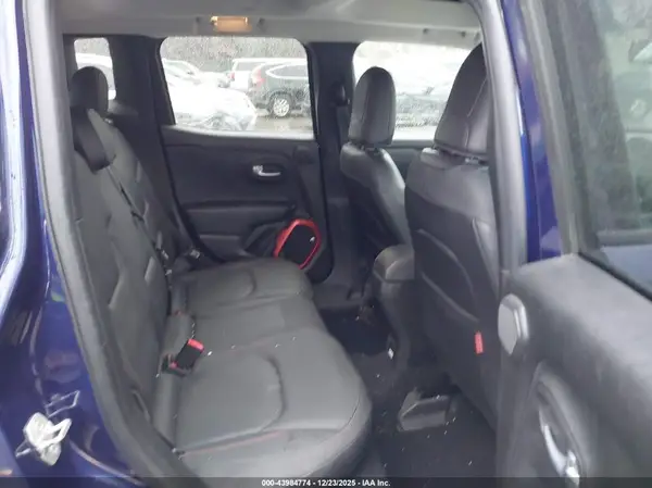 ZACCJBCT2GPC93223 2016 JEEP RENEGADE - Image 8