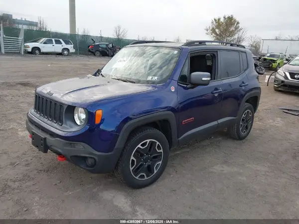 ZACCJBCT2GPD26446 2016 JEEP RENEGADE - Image 2