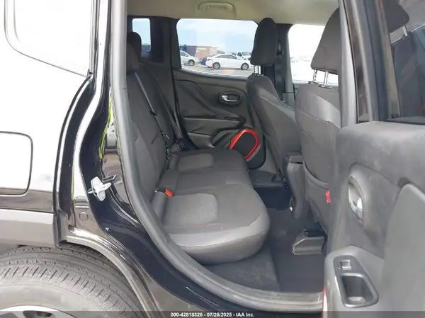 ZACCJBCT2GPD27483 2016 JEEP RENEGADE - Image 8