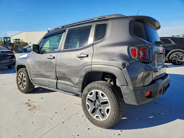 ZACCJBCT2GPD35504 2016 JEEP RENEGADE - Image 2