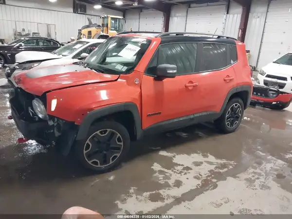 ZACCJBCT2GPD41061 2016 JEEP RENEGADE - Image 2