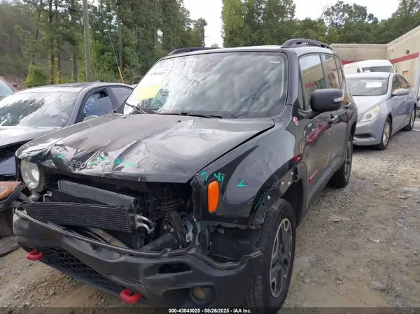 ZACCJBCT2GPD56188 2016 JEEP RENEGADE - Image 2