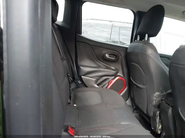 ZACCJBCT2GPD56188 2016 JEEP RENEGADE - Image 8