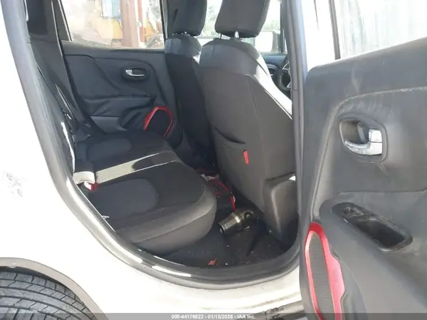 ZACCJBCT2GPD95220 2016 JEEP RENEGADE - Image 8