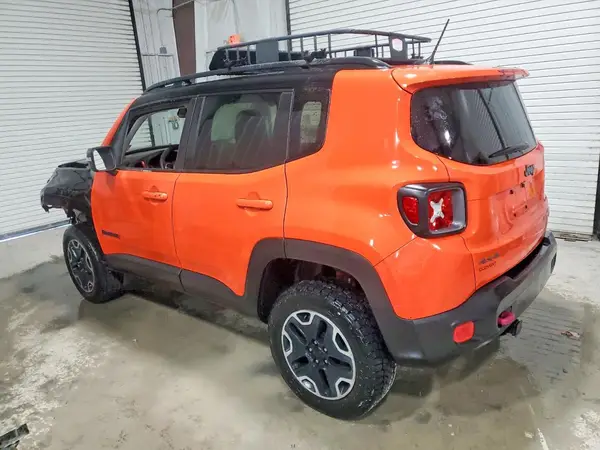 ZACCJBCT2GPE29723 2016 JEEP RENEGADE - Image 2