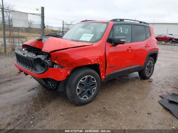 ZACCJBCT3GPC61025 2016 JEEP RENEGADE - Image 2