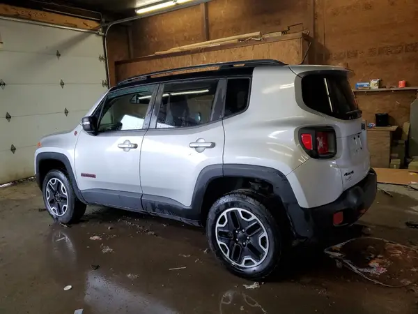 ZACCJBCT3GPC61462 2016 JEEP RENEGADE - Image 2